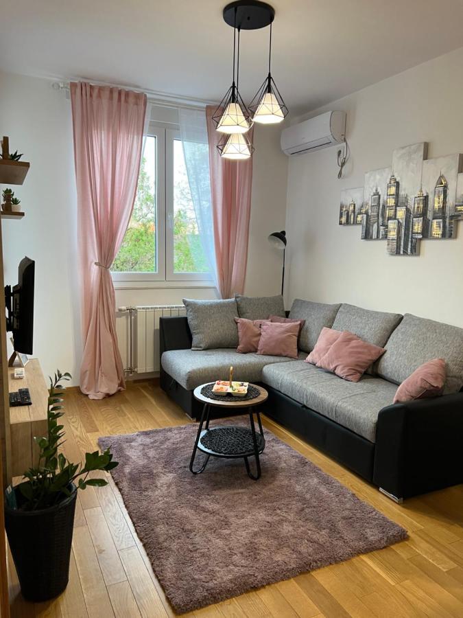 Apartment Luxe Nine Novi Sad Exterior photo